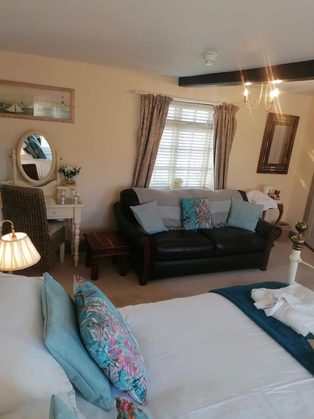 Meadow View Hotel Wighton Room photo