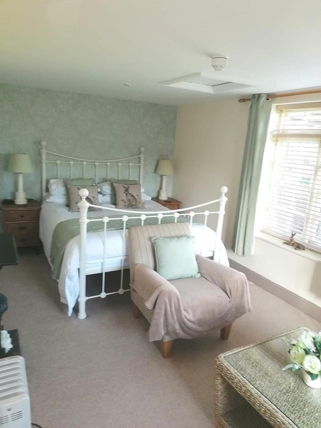 Meadow View Hotel Wighton Room photo