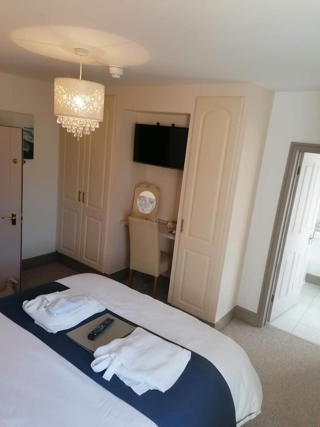 Meadow View Hotel Wighton Room photo